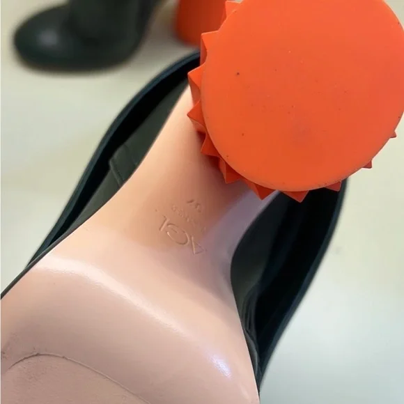 Emily in Paris AGL made in Italy Stylish Green Boots with Orange Heel - Picture 9 of 13